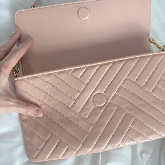 Tory Burch Quilted Purse - Picture 7 of 13